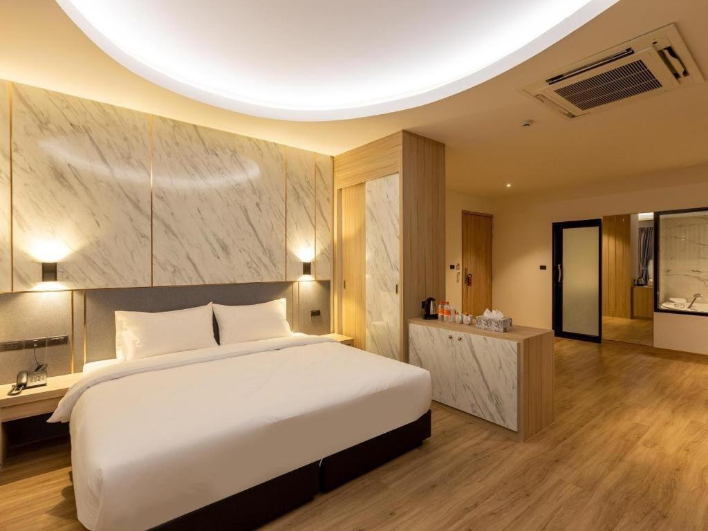 Heaven Hotel Chachoengsao Esterno foto